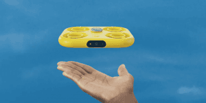 Le drone Pixy de poche de Snapchat prend son envol