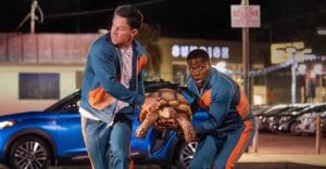 La bande-annonce du film Me Time de Netflix, avec Kevin Hart, Mark Wahlberg et Regina Hall, a été dévoilée.