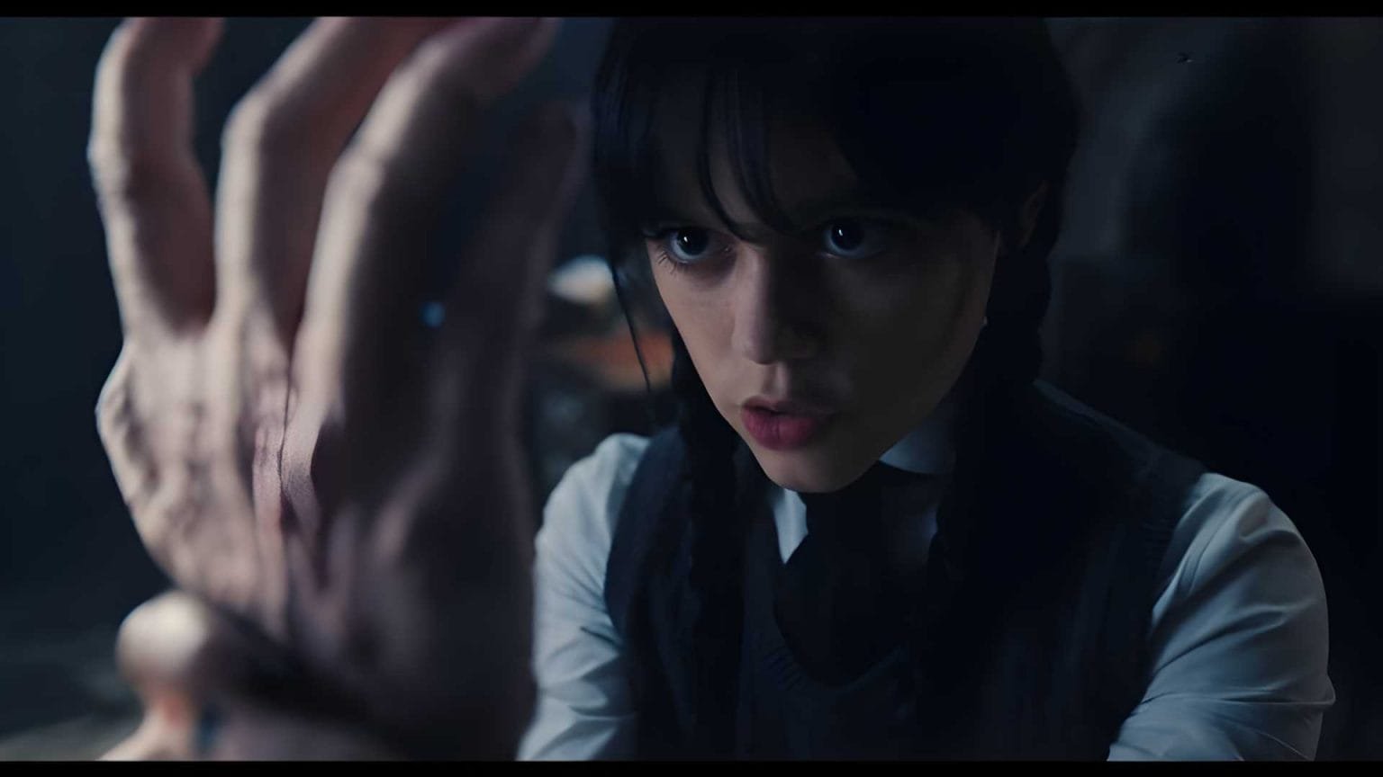 Le trailer de mercredi comprend la Chose et révèle la date de sortie.