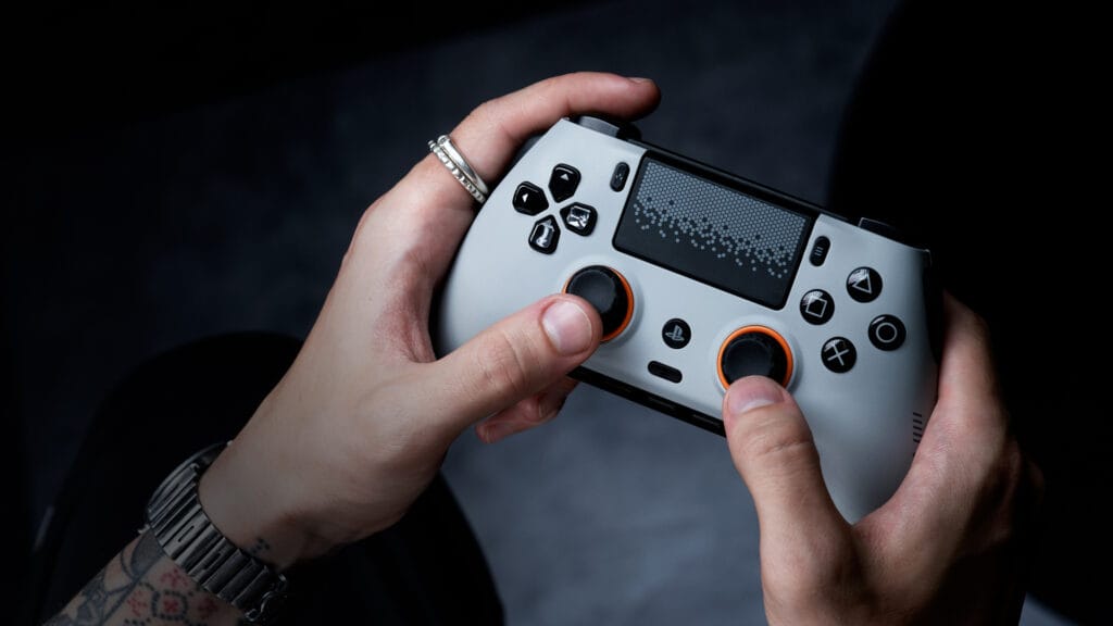 SCUF Omega : la manette PS5 premium qui veut séduire les joueurs compétitifs