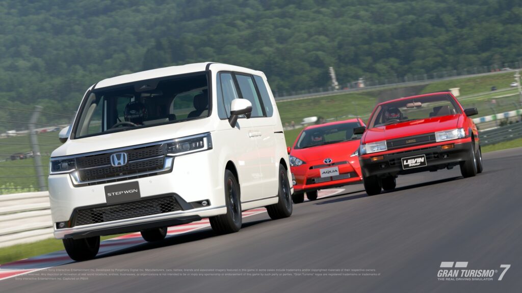 Gran Turismo 7 dévoile six nouvelles voitures et une DualSense en édition limitée 3 Gran Turismo 7 dévoile six nouvelles voitures et une DualSense en édition limitée